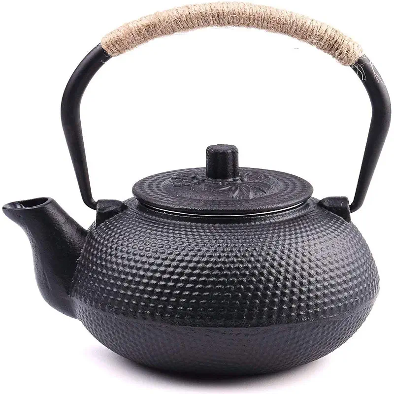 suyika Japanese Tetsubin Cast Iron Teapot Tea Kettle pot with Stainless Steel Infuser for Stovetop Safe Coated with Enameled Interior 22 oz/650 ml | Teapot Tea Kettle pot with Stainless Steel Infuser for Stovetop Safe Coated